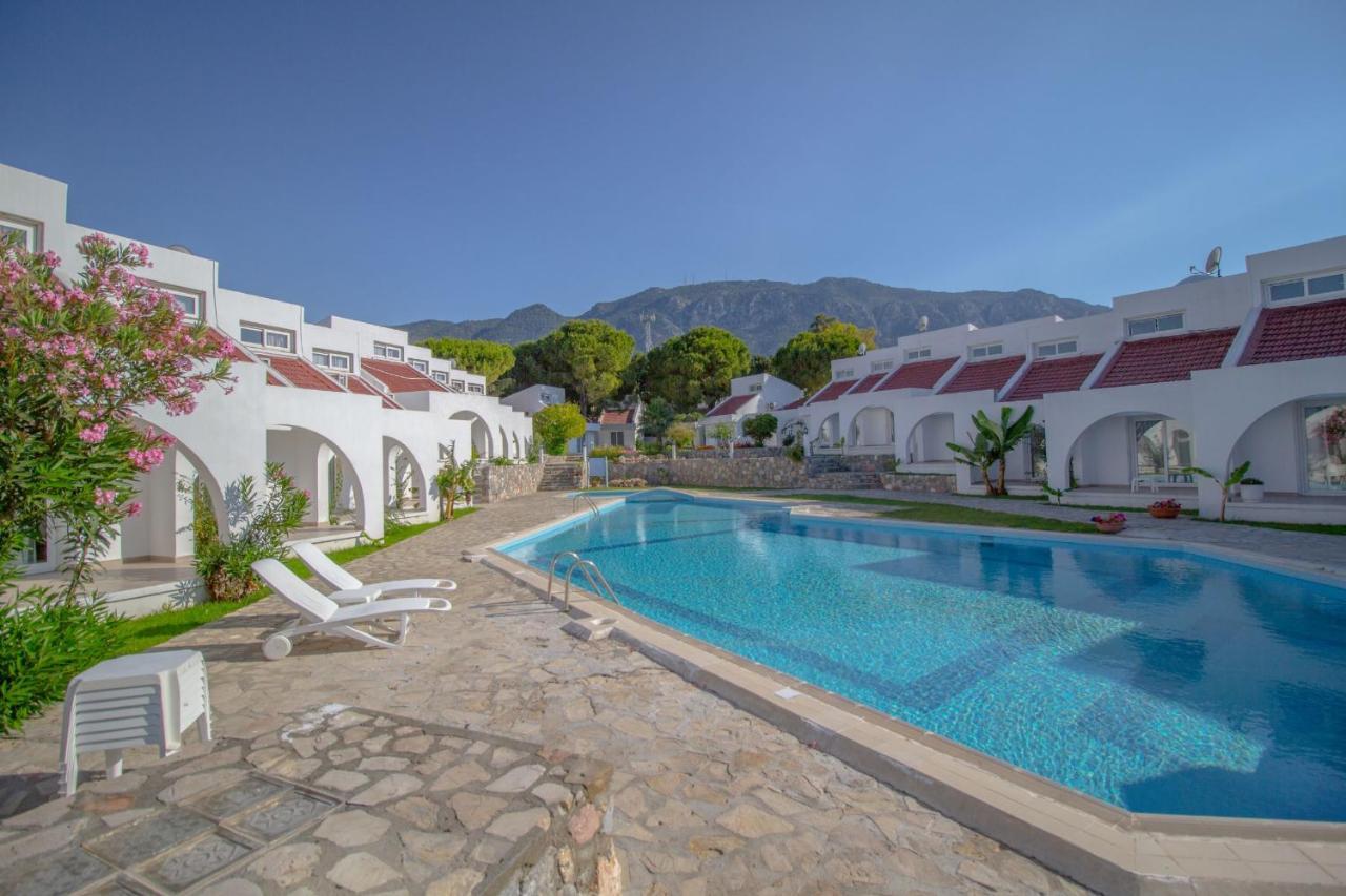 קיירניה Club Lapethos Bungalow מראה חיצוני תמונה