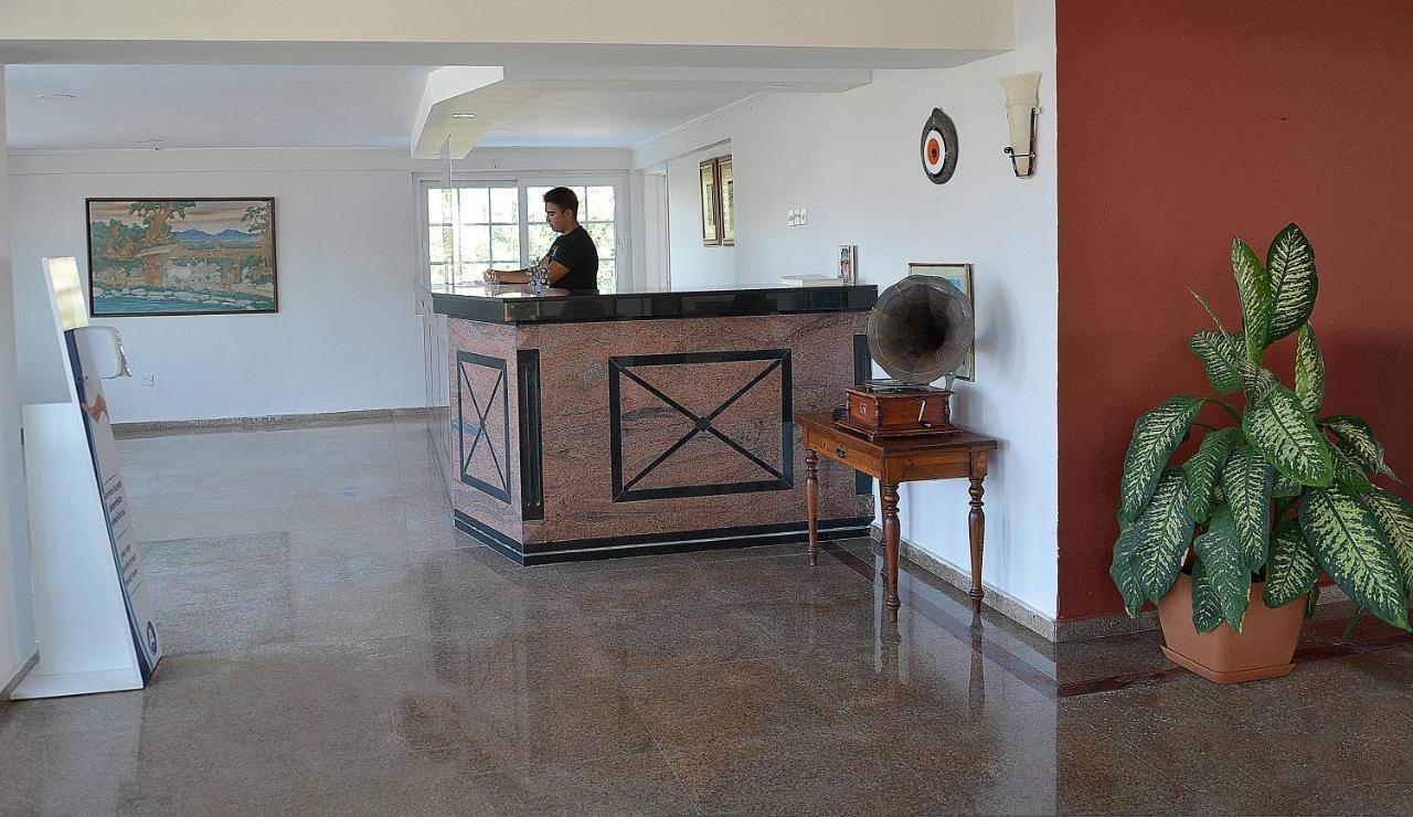 קיירניה Club Lapethos Bungalow מראה חיצוני תמונה