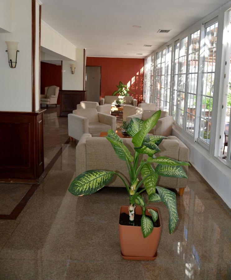 קיירניה Club Lapethos Bungalow מראה חיצוני תמונה