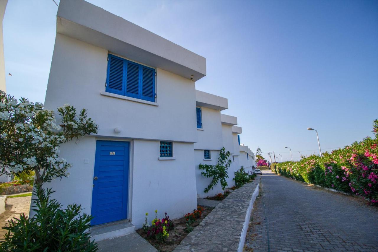 קיירניה Club Lapethos Bungalow מראה חיצוני תמונה